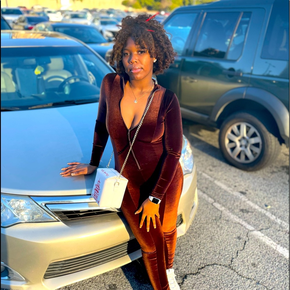 Meet your Posher, Kendall